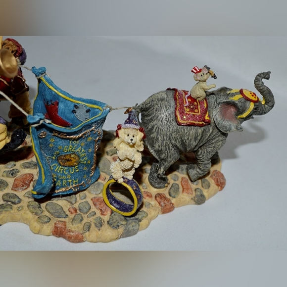 BOYDS BEARS - Boomer and Toot with Fifi, Squirt and Topper...Let the show Begin. - Picture 5 of 7